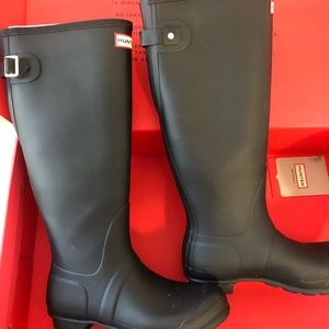 BRAND NEW Hunter Rain Boots